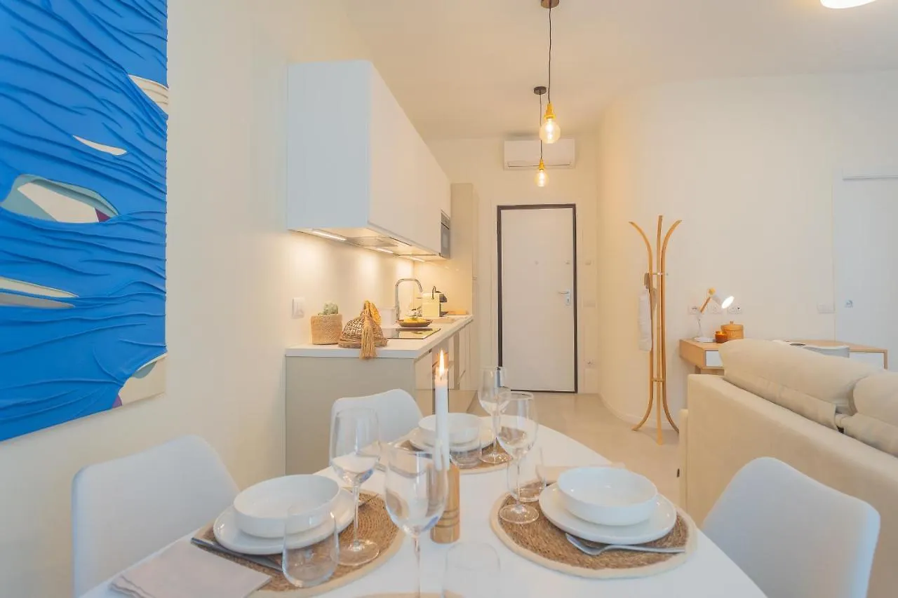 Enchanted Como Lake - City Apartment 2 By Rent All Como İtalya
