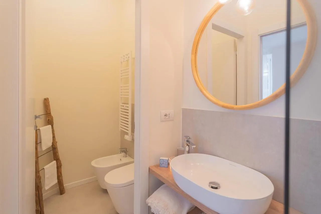 Enchanted Como Lake - City Apartment 2 By Rent All Como