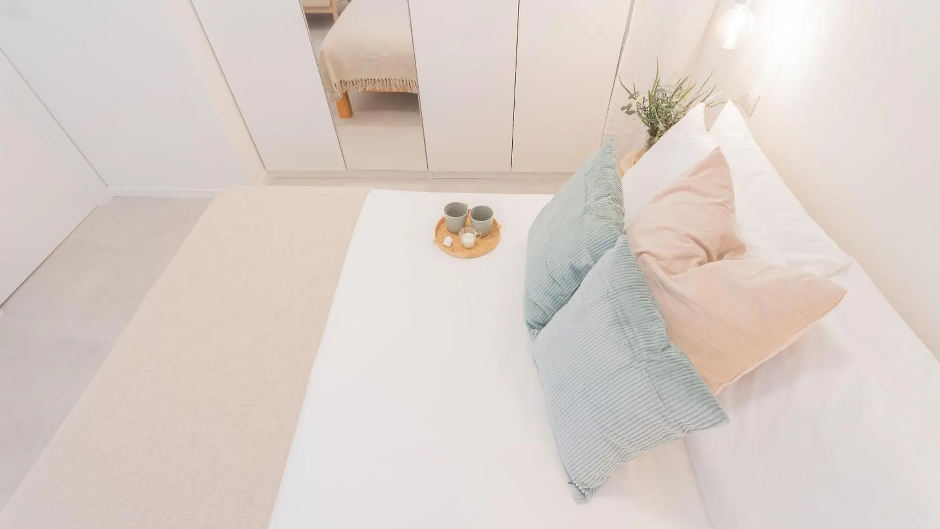 Enchanted Como Lake - City Apartment 2 By Rent All Como