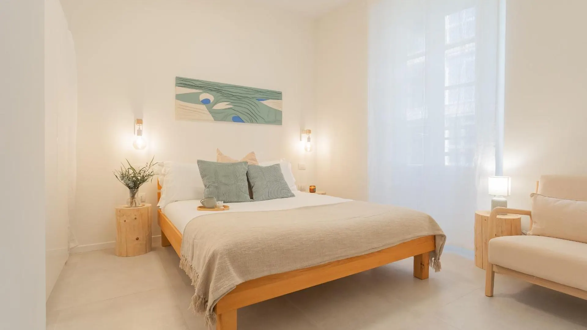 Enchanted Como Lake - City Apartment 2 By Rent All Como 0*,